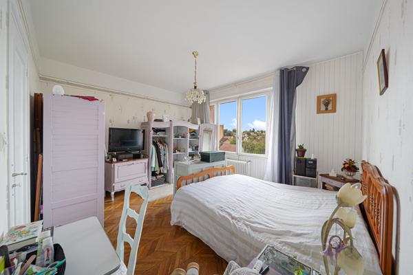 Superbe Appartement Montceau Les Mines 7 pièces 166.58 m2