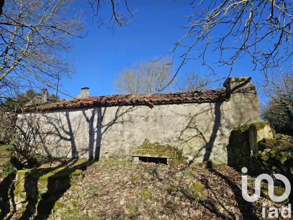 Maison 3 pièces de 64 m² à Mouthiers-sur-Boëme (16440)