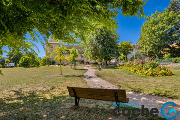 Saint-Bonnet-de-Mure (69720) Saint Bonnet de Mure centre - Type 3 + Garage