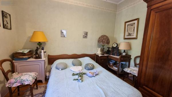 Maison individuelle à vendre à Meschers-sur-Gironde en Charente-Maritime (17132), ref : 1889 MER PROCHE : 2 maisons