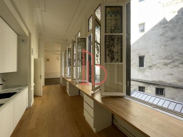 Bureau de 270 m² à louer à Bordeaux Triangle D'or