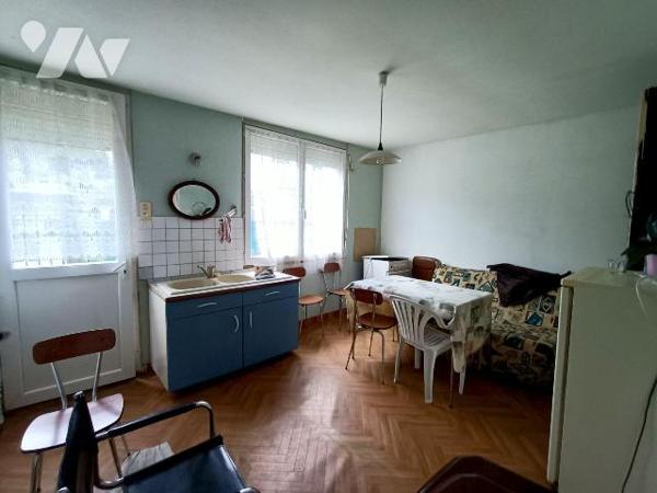 NOUVEAUTE - SEULEMENT CHEZ TRENTE CINQ NOTAIRES -  A proximité immédiate du centre-ville, dans ...