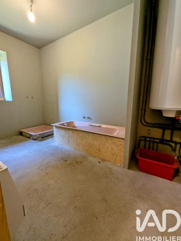 Maison à vendre 4 pièces 150 m² Pers-Jussy