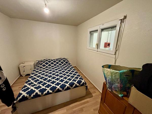 Immeuble Nevers 258 m2 -  hangar de 150 m² - Bonne rentabilité