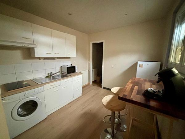 Immeuble Nevers 258 m2 -  hangar de 150 m² - Bonne rentabilité