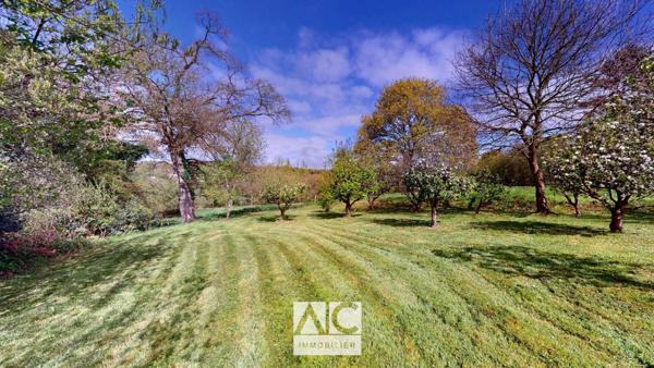 Boqueho (22170) Longère en pierre, 8 pièces, 190m2, BOQUEHO (22170)