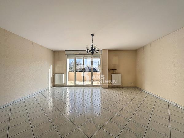 Appartement T3 à Saint-Maurille avec Balcon plein Sud et Box fermé Rare sur le secteur!!