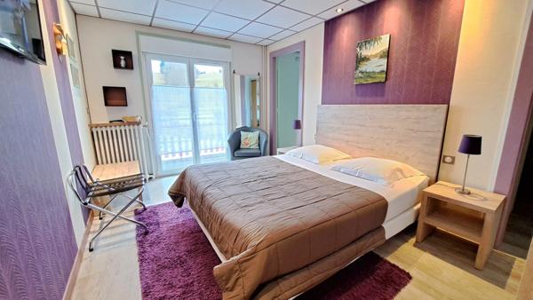 Ensemble de locations saisonnières murs et fonds