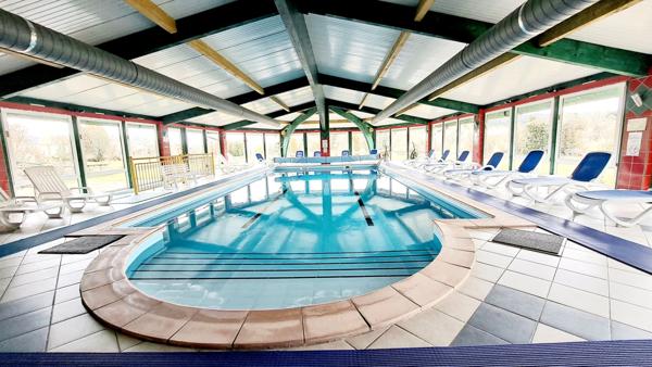 Ensemble de locations saisonnières murs et fonds