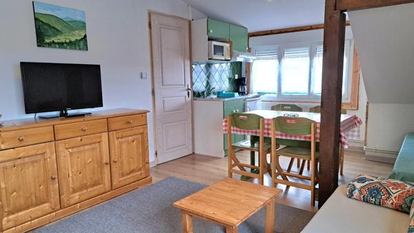 Ensemble de locations saisonnières murs et fonds