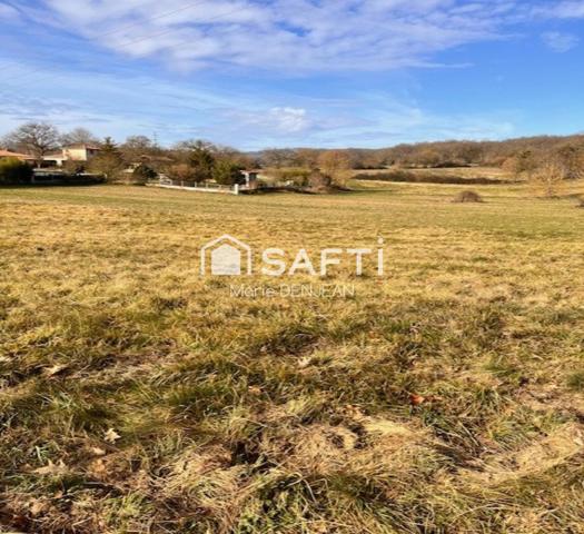 Terrain plat de 1456 m² environnement campagne.