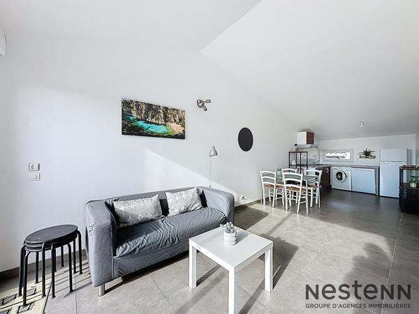 T3 lumineux avec terrasse et vue dégagée ! Dernier étage ! Centre Rousset