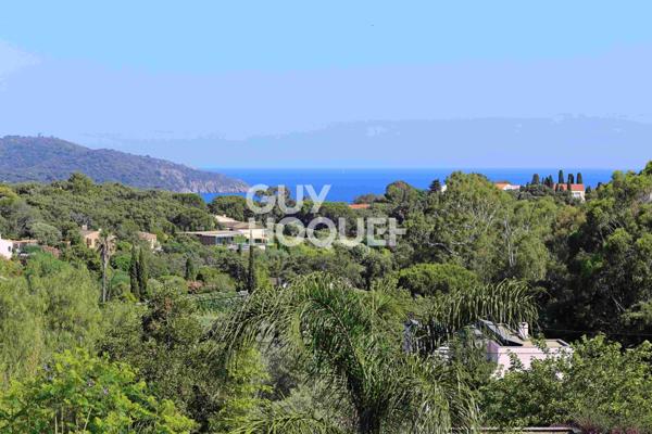 MAISON À VENDRE DE 7 PIÈCES DE 177,90 M²