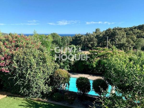 MAISON À VENDRE DE 7 PIÈCES DE 177,90 M²