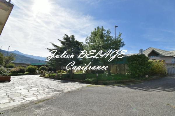 Exceptionnel à Embrun – Maison à rénover avec dépendances et fort potentiel