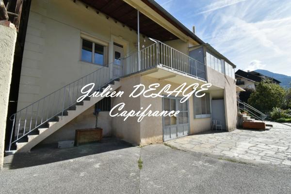 Exceptionnel à Embrun – Maison à rénover avec dépendances et fort potentiel
