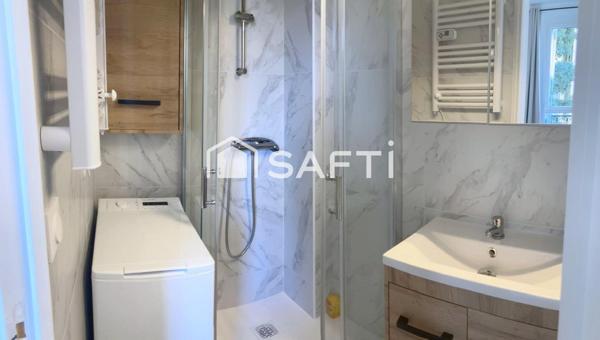 CHARMANT STUDIO MEUBLÉ TOTALEMENT RÉNOVÉ À NEUF+CAVE