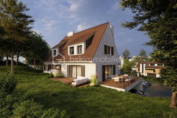 Offrez-vous le privilège d'une vue imprenable sur le Golf des Pins, face au trou n°14, dans cette élégante maison de style Hardelotoise au charme authentique.

Développant 235 m² habitables sur un terrain d'environ 1 600 m²(parcelle rose sur le plan de masse), cette propriété offre de magnifiques volumes avec 6 chambres et la possibilité d'une vie de plain-pied, idéale pour une résidence principale comme secondaire.

Parce que les plus beaux projets commencent sur de bonnes bases, d'importants travaux seront réalisés avant la vente :

Toiture entièrement refaite ;
Remplacement de l'ensemble des huisseries ;
Ouverture d'un mur afin de créer une vaste et lumineuse pièce de vie ;
Terrassement réalisé pour faciliter l'accès aux garages ;
Pompe à chaleur réversible neuve, alliant confort et performance énergétique.

Vous bénéficierez ainsi d'une maison techniquement remise à niveau, ne laissant place qu'à votre imagination pour concevoir un intérieur à votre goût, tout en préservant le caractère unique de cette demeure.

Son architecture typiquement Hardelotoise, ses volumes généreux, son environnement verdoyant et sa vue privilégiée sur le Golf des Pins font de cette propriété une opportunité rare sur le secteur.

Un cadre de vie exceptionnel où le charme de l'architecture rencontre la beauté du golf. Une maison unique, prête à accueillir votre projet de vie.

Découvrez les projections réalisées, illustrant le futur rendu extérieur de la propriété après les travaux prévus et également les plans intérieurs actuels et projetés.
Une aide précieuse pour vous projeter dans tout le potentiel de cette demeure d'exception. 

Contactez-moi pour plus d'informations et une visite pour vous présenter le projet.