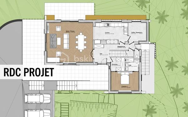 Offrez-vous le privilège d'une vue imprenable sur le Golf des Pins, face au trou n°14, dans cette élégante maison de style Hardelotoise au charme authentique.

Développant 235 m² habitables sur un terrain d'environ 1 600 m²(parcelle rose sur le plan de masse), cette propriété offre de magnifiques volumes avec 6 chambres et la possibilité d'une vie de plain-pied, idéale pour une résidence principale comme secondaire.

Parce que les plus beaux projets commencent sur de bonnes bases, d'importants travaux seront réalisés avant la vente :

Toiture entièrement refaite ;
Remplacement de l'ensemble des huisseries ;
Ouverture d'un mur afin de créer une vaste et lumineuse pièce de vie ;
Terrassement réalisé pour faciliter l'accès aux garages ;
Pompe à chaleur réversible neuve, alliant confort et performance énergétique.

Vous bénéficierez ainsi d'une maison techniquement remise à niveau, ne laissant place qu'à votre imagination pour concevoir un intérieur à votre goût, tout en préservant le caractère unique de cette demeure.

Son architecture typiquement Hardelotoise, ses volumes généreux, son environnement verdoyant et sa vue privilégiée sur le Golf des Pins font de cette propriété une opportunité rare sur le secteur.

Un cadre de vie exceptionnel où le charme de l'architecture rencontre la beauté du golf. Une maison unique, prête à accueillir votre projet de vie.

Découvrez les projections réalisées, illustrant le futur rendu extérieur de la propriété après les travaux prévus et également les plans intérieurs actuels et projetés.
Une aide précieuse pour vous projeter dans tout le potentiel de cette demeure d'exception. 

Contactez-moi pour plus d'informations et une visite pour vous présenter le projet.