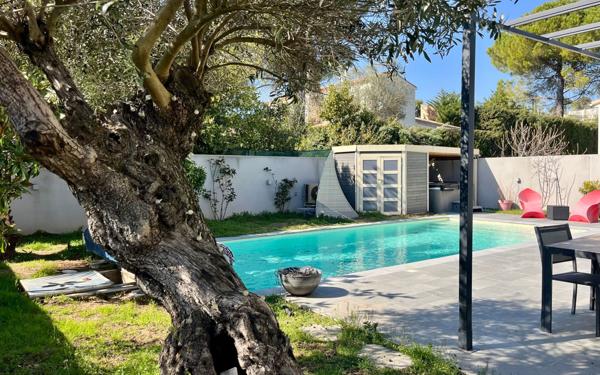 Maison à vendre    6 pièces •  Montpellier