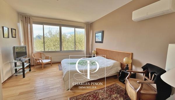 Villa à vendre 8 pièces ROGNES proche Aix-En-Provence (13)