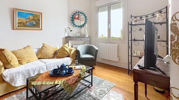 Maison individuelle de 115 m2 avec grand garage de 185 m2