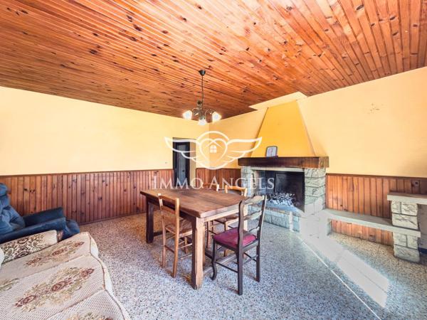 Mas à rénover 168 m2 sur 690 m2 de terrrain, en campagne.