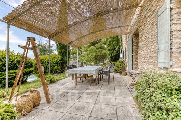 Domaine rénové de plus de 260m2 – 20 ha – Vue exceptionnelle – Montagne de Lure
