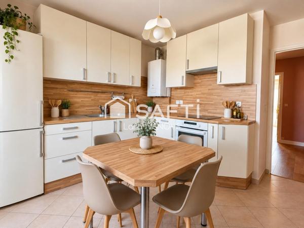4 pièces, 4 balcons au Vieux Saint-Maur