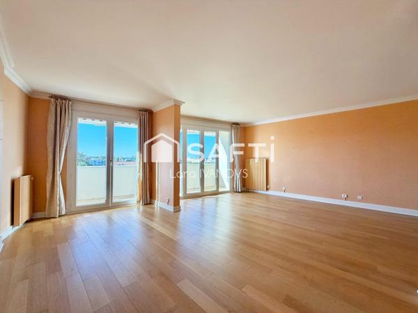 4 pièces, 4 balcons au Vieux Saint-Maur