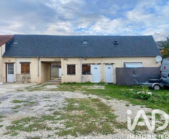 Immeuble à vendre 114,5 m² Bois-le-Roi
