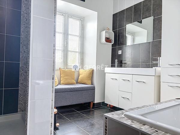 Achat maison près de ANCENIS SAINT GEREON - 7 pièce(s) - 240 m² - 495 000 €