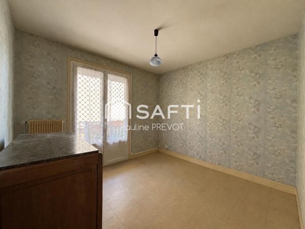 PARAY-LE-MONIAL – Appartement T3 avec garage, cave et balcon
