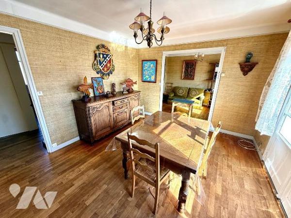  Maison avec fort potentiel à Dinard - proche plage et commodités

Idéalement située dans l'u...