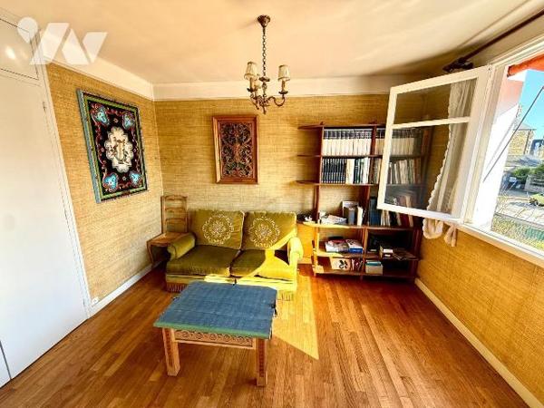  Maison avec fort potentiel à Dinard - proche plage et commodités

Idéalement située dans l'u...