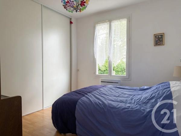 Maison à vendre  4 pièces - 90 m 2   COSNE COURS SUR LOIRE  - 58