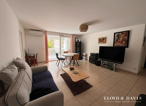 Appartement T4 avec terrasse au calme