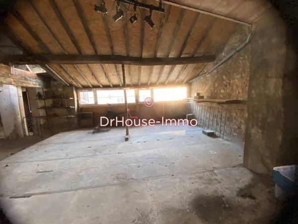 Maison à vendre 10 pièces de 700 m²