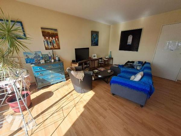 A Vendre à Quimper, Kerfeunteun, en investissement locatif, appartement de type 3  de 65m². Sit...