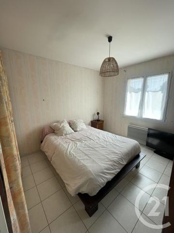 Maison à vendre  4 pièces - 94 m2 ST SEURIN SUR L ISLE - 33