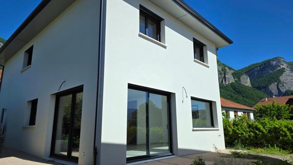 Bernin, maison "sortie de terre" et libre à la vente