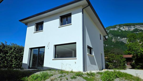 Bernin, maison "sortie de terre" et libre à la vente