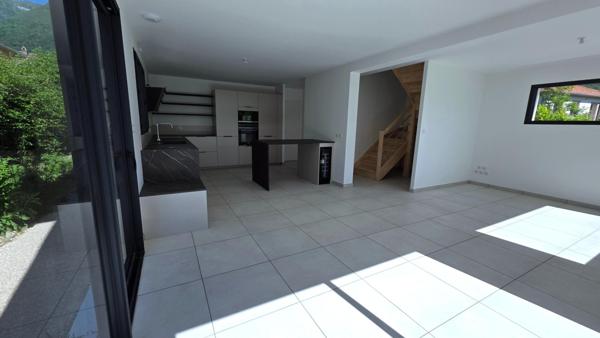 Bernin, maison "sortie de terre" et libre à la vente