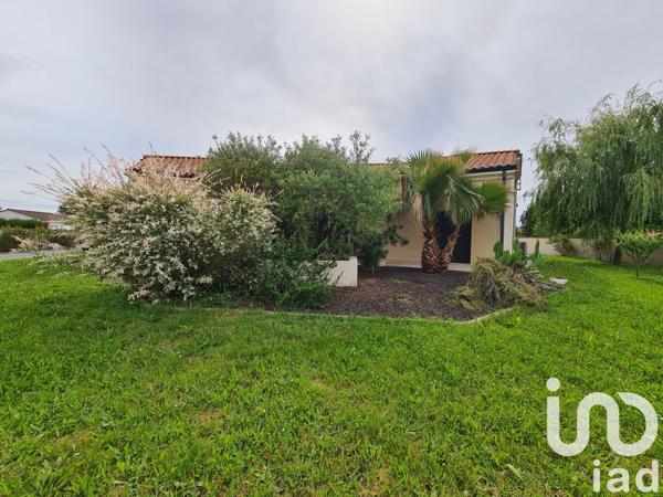 House for sale 4 rooms 134 m² Saint-Nexans