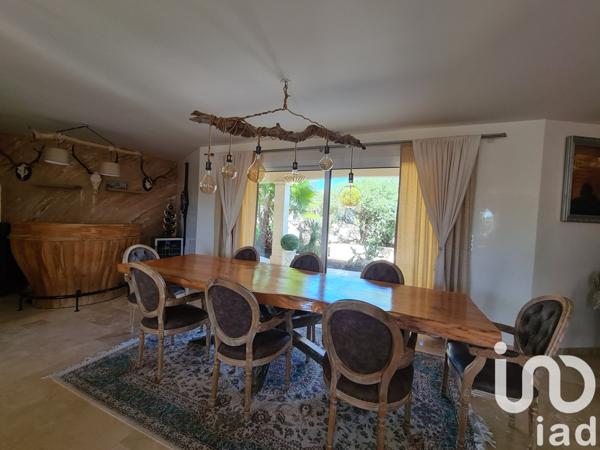 House for sale 4 rooms 134 m² Saint-Nexans