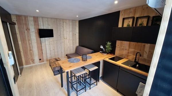 MAISON 2 APPARTEMENTS+ GARAGE