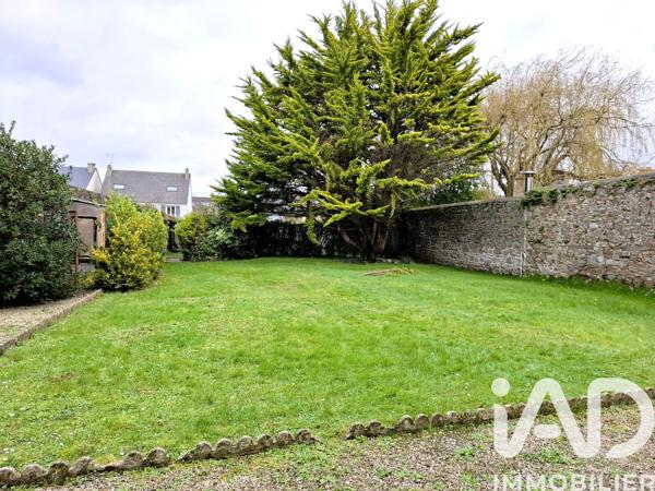 Maison à vendre 12 pièces 221 m² Saint-Vaast-la-Hougue