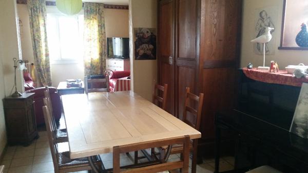 Belle Maison sur sous-sol complet de 107 m² habitable et à remettre à votre goût avec Terrasse, Cour, Dépendance et Terrain de 479 m²