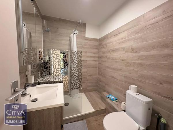 Appartement à louer 2 pièces 46.87m² Croix (59170)