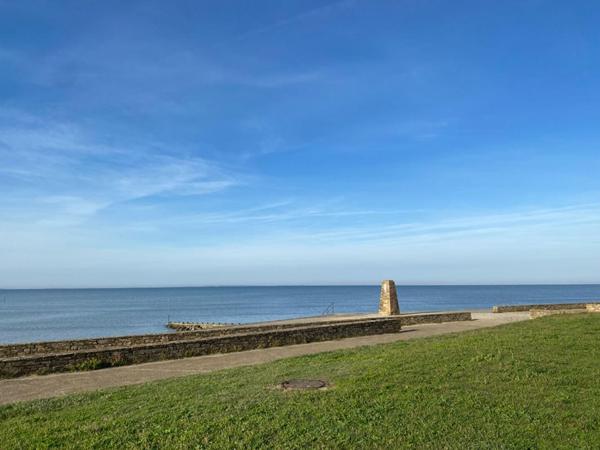 MAISON PLAIN PIED - 2 CHAMBRES  44760 LA BERNERIE -EN -RETZ - BUDGET 353 600  HAI